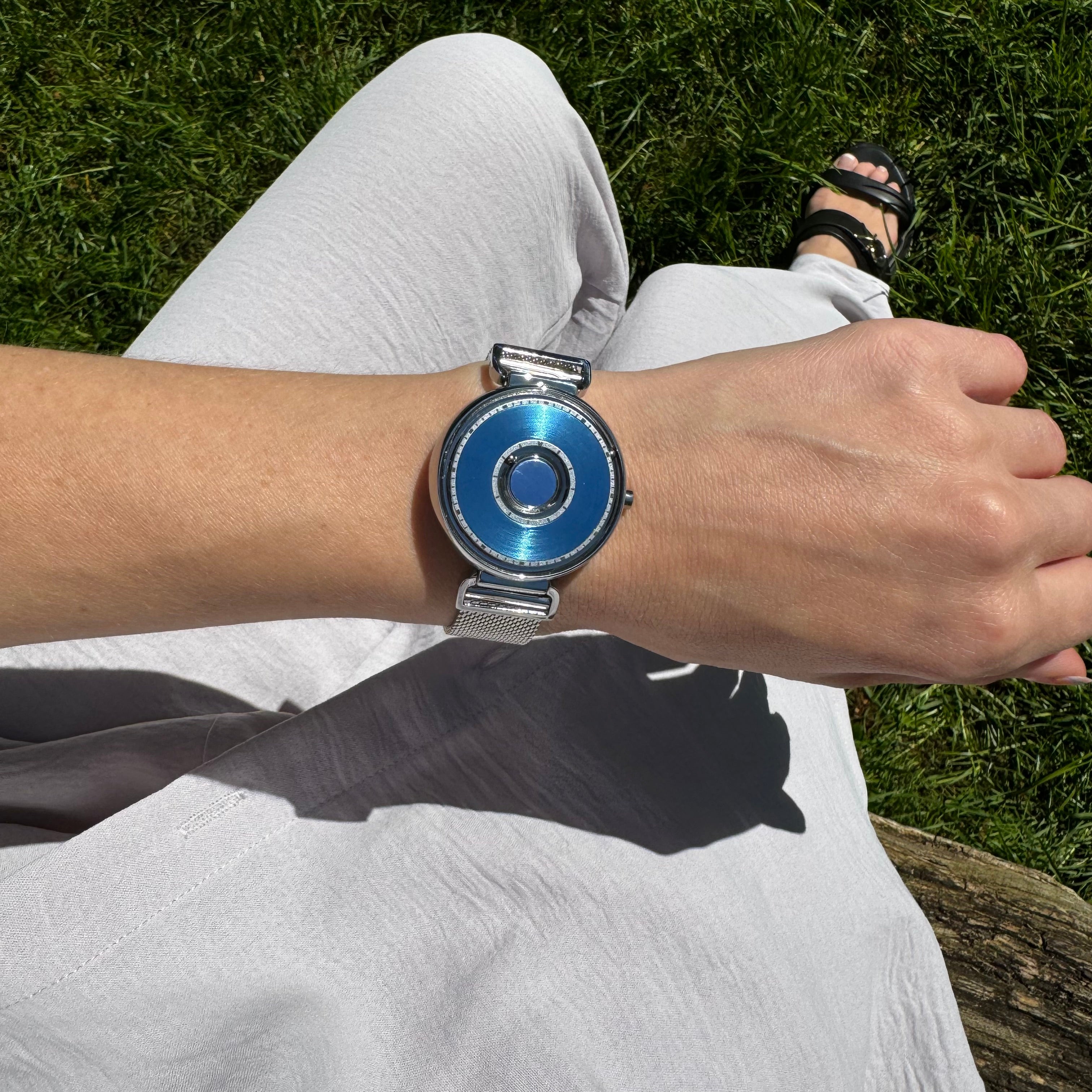 Magneto-Watch-Bella-Silver-Sky-Blue-Mesh-Lifestyle-2