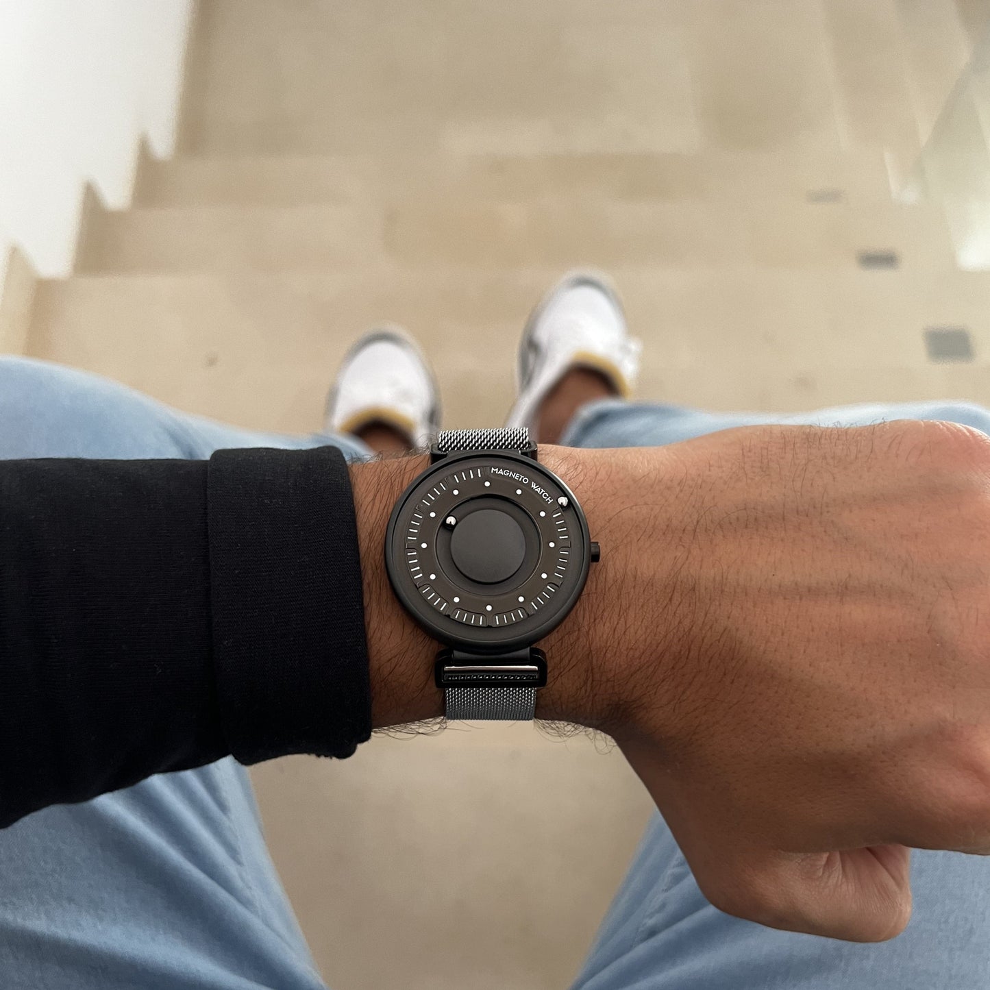 Magneto Watch - Primus Black Maschenarmband Silber - Lifestyle